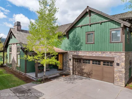 $1,399,000 | 19 Moulton Lane, Victor, ID 83455