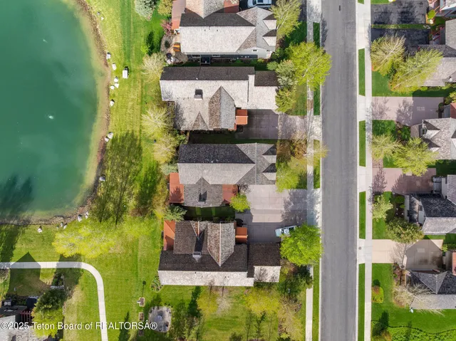 $1,399,000 | 19 Moulton Lane, Victor, ID 83455