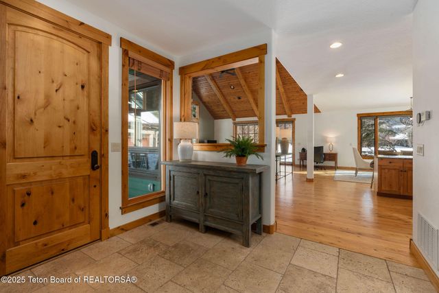 $1,499,000 | 19 Moulton Lane, Victor, ID 83455