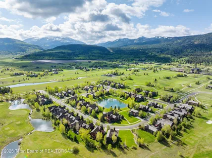 $1,399,000 | 19 Moulton Lane, Victor, ID 83455
