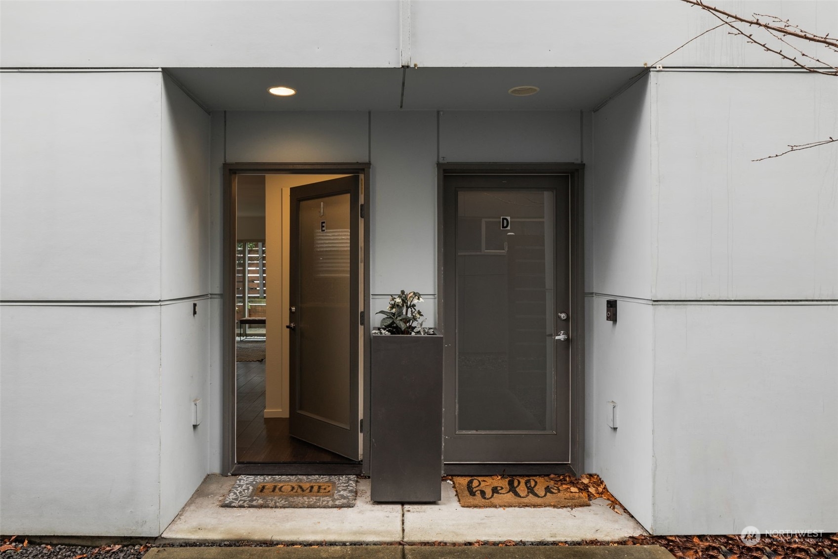 8601 Delridge Way Southwest, Unit E Seattle, WA 98106 - Photo 2 of 18 Gallery Image 2