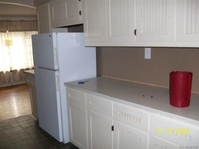 10034 Carpenter Road Flushing, MI 48433 - Photo 6 of 12 14 Kitchen