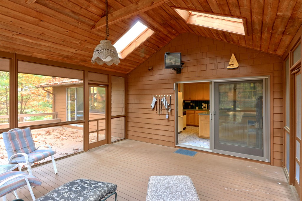 42 Barney Hill Road Wayland, MA 01778 - Photo 13 of 29 Gallery Image 13