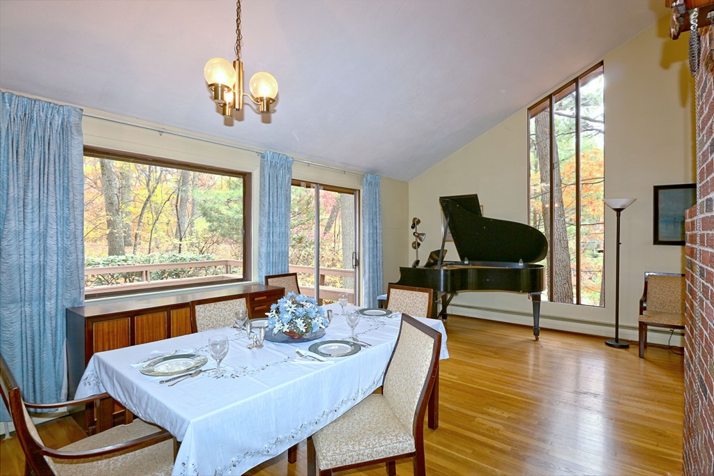 42 Barney Hill Road Wayland, MA 01778 - Photo 8 of 29 Gallery Image 8