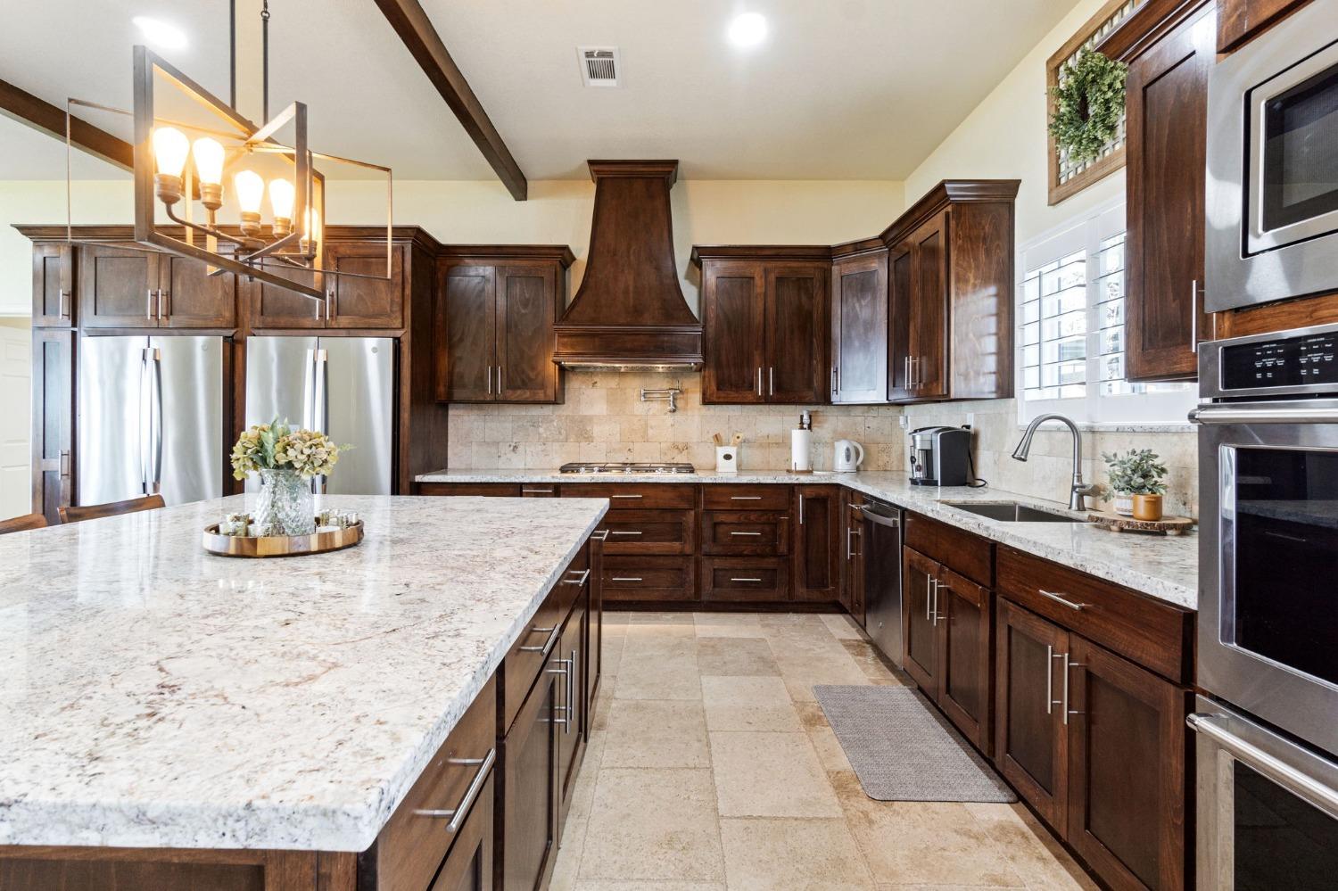 38176 Cardinal Lane Squaw Valley, CA 93675 - Photo 13 of 42