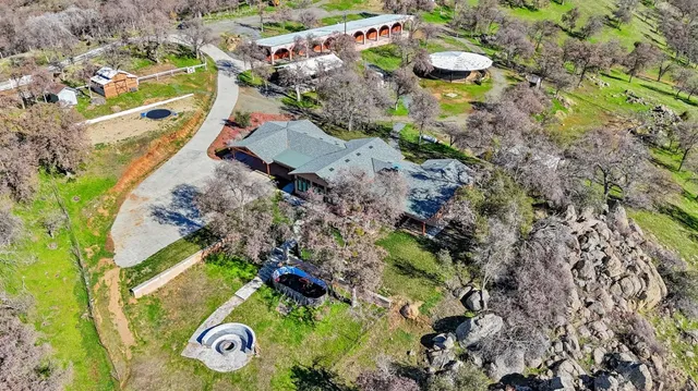 $2,395,000 | 38176 Cardinal Lane, Squaw Valley, CA 93675