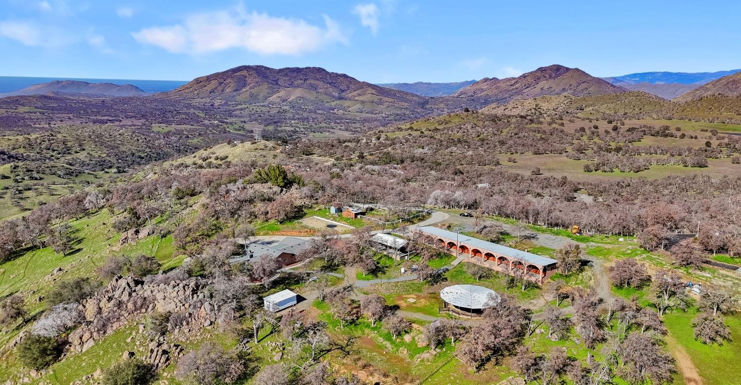 38176 Cardinal Lane Squaw Valley, CA 93675 - Photo 36 of 42