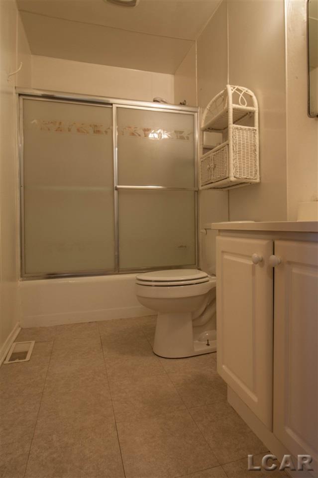 501 West Russell Road Tecumseh, MI 49286 - Photo 7 of 21 31358204-6.JPG