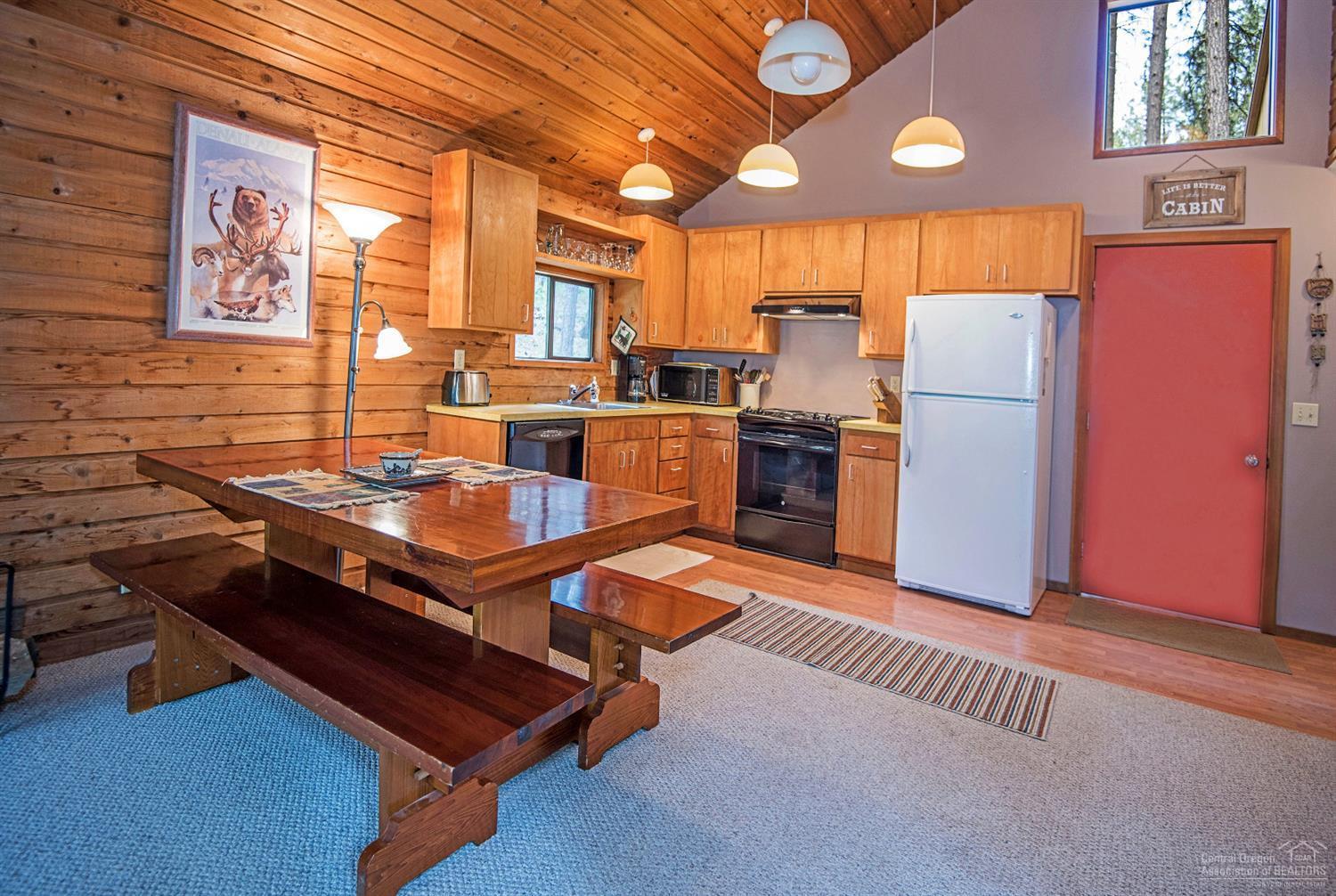 70790 Bitter Root, Unit SM6 Black Butte Ranch, OR 97759 - Photo 7 of 18 Gallery Image 7
