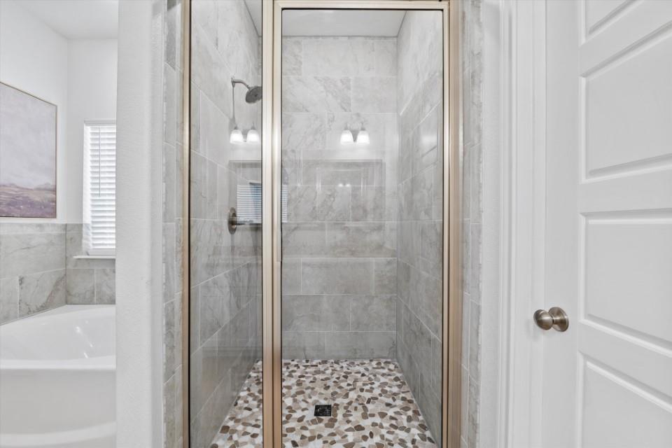 298 Greanead Road Forestburg, TX 76239 - Photo 28 of 38 a bathroom with a shower