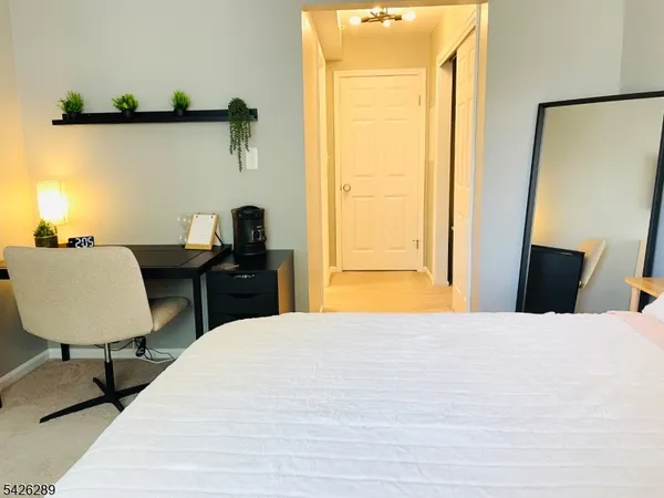 $375,000 | 322 Stratford Place, Unit 322, Bridgewater, NJ 08805