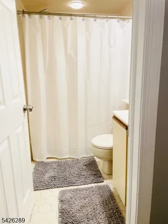 $375,000 | 322 Stratford Place, Unit 322, Bridgewater, NJ 08805