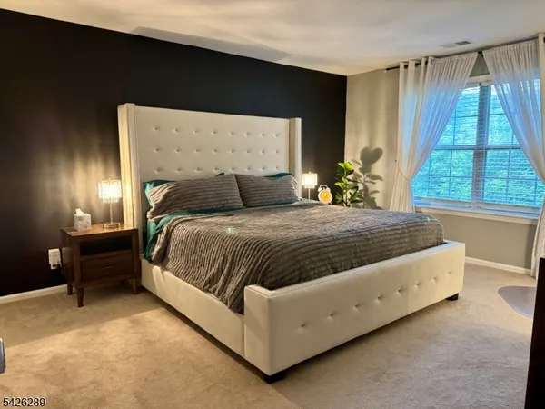 $375,000 | 322 Stratford Place, Unit 322, Bridgewater, NJ 08805