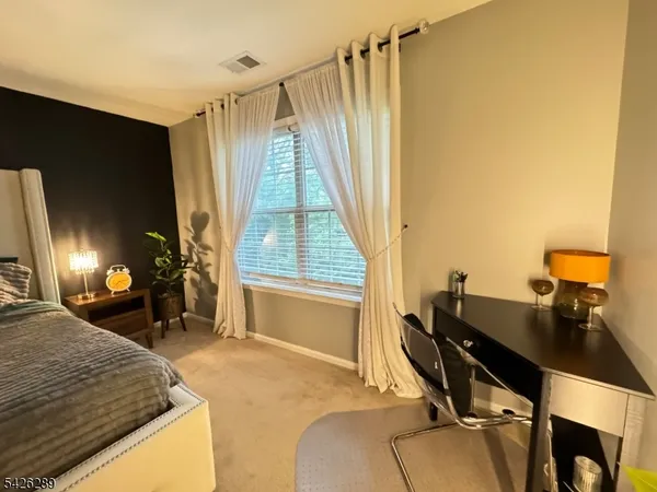 $375,000 | 322 Stratford Place, Unit 322, Bridgewater, NJ 08805