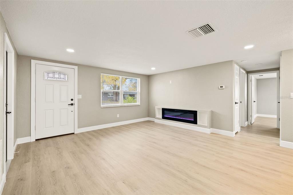 7120 Mayfield Drive Port Richey, FL 34668 - Photo 10 of 45 Gallery Image 10