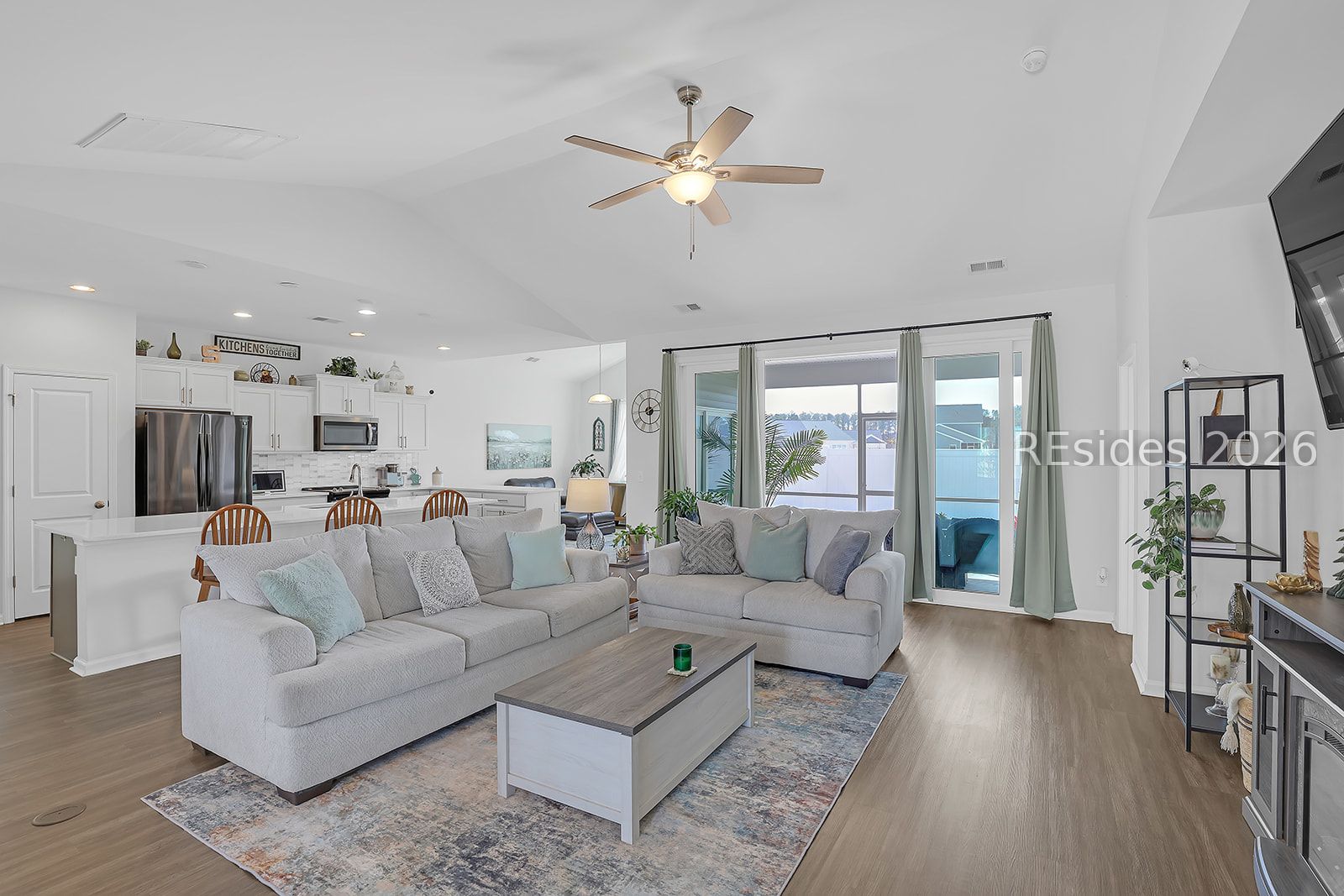 180 Sullivan Circle Ridgeland, SC 29936 - Photo 8 of 70 Two floor plugs! Cathedral ceiling