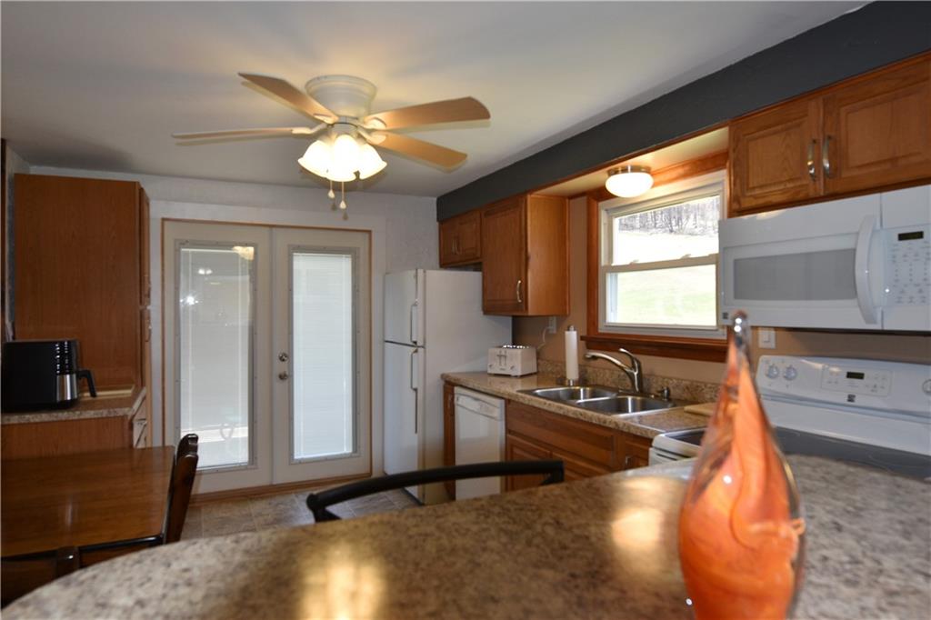 404 Utopia Road Apollo, PA 15613 - Photo 3 of 23