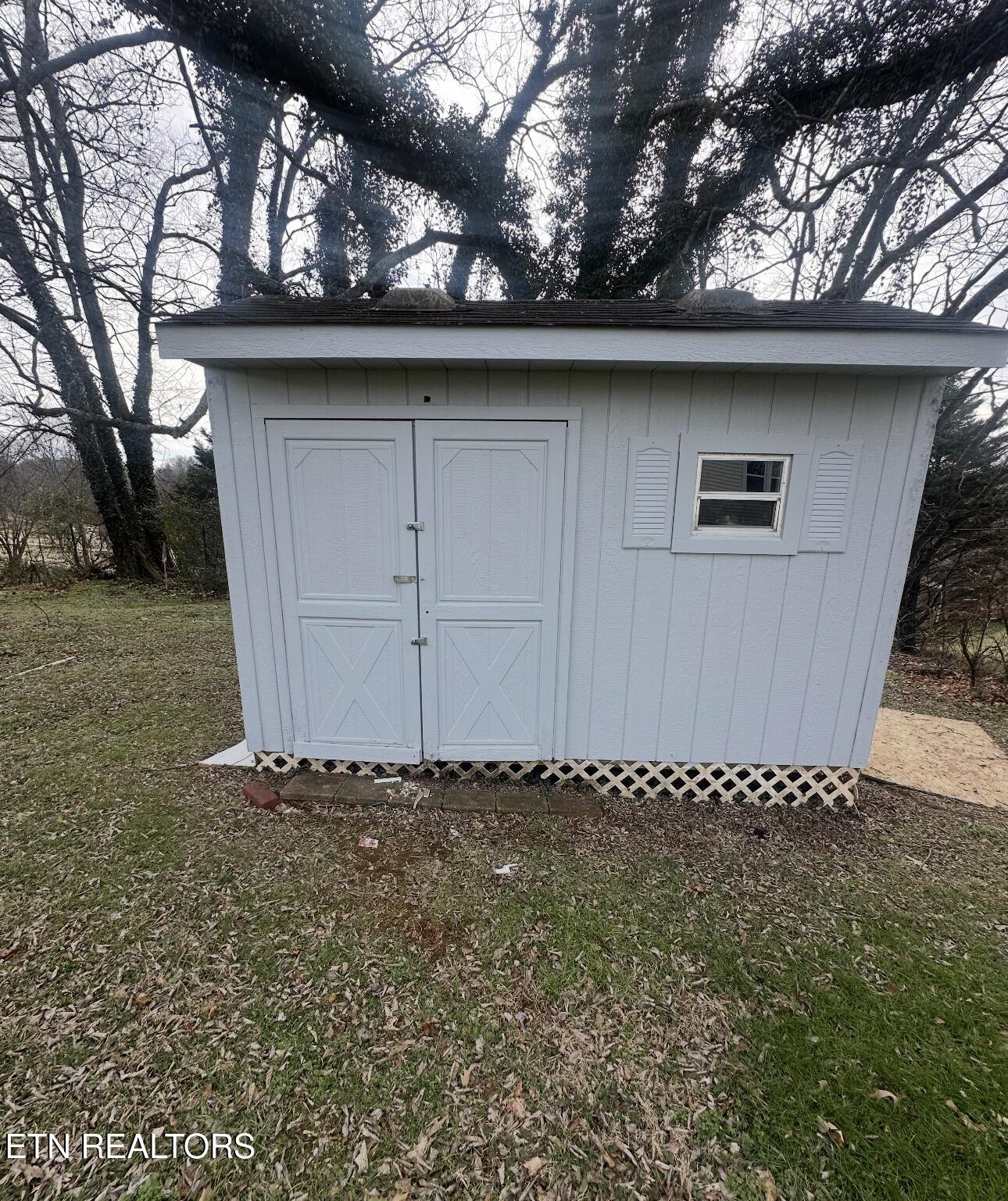 1507 Roberson Spring Road Loudon, TN 37774 - Photo 20 of 26 IMG_9225