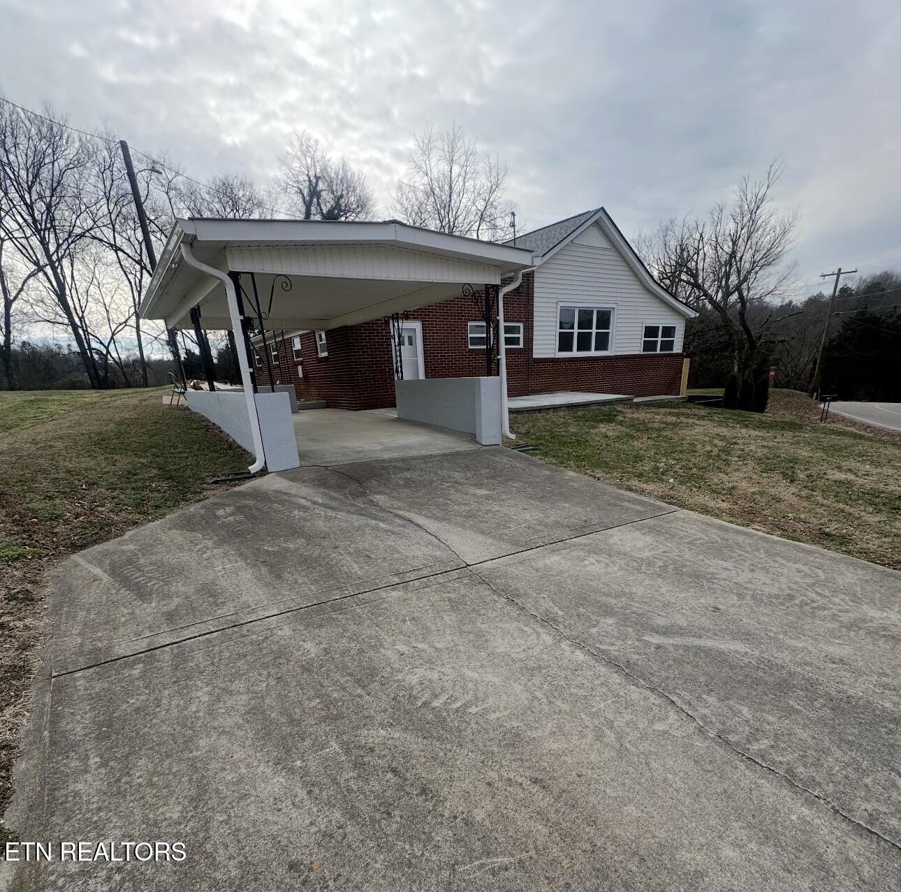 1507 Roberson Spring Road Loudon, TN 37774 - Photo 22 of 26 IMG_9228