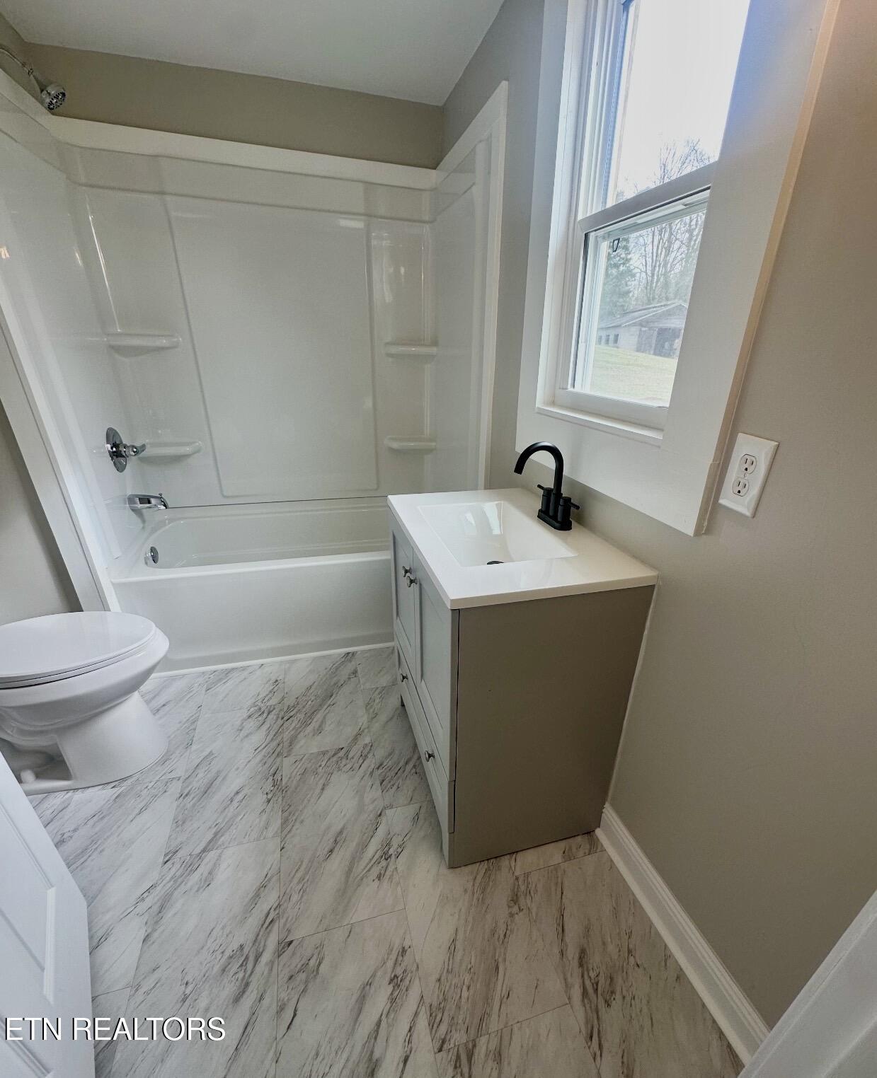 1507 Roberson Spring Road Loudon, TN 37774 - Photo 8 of 26 IMG_9249