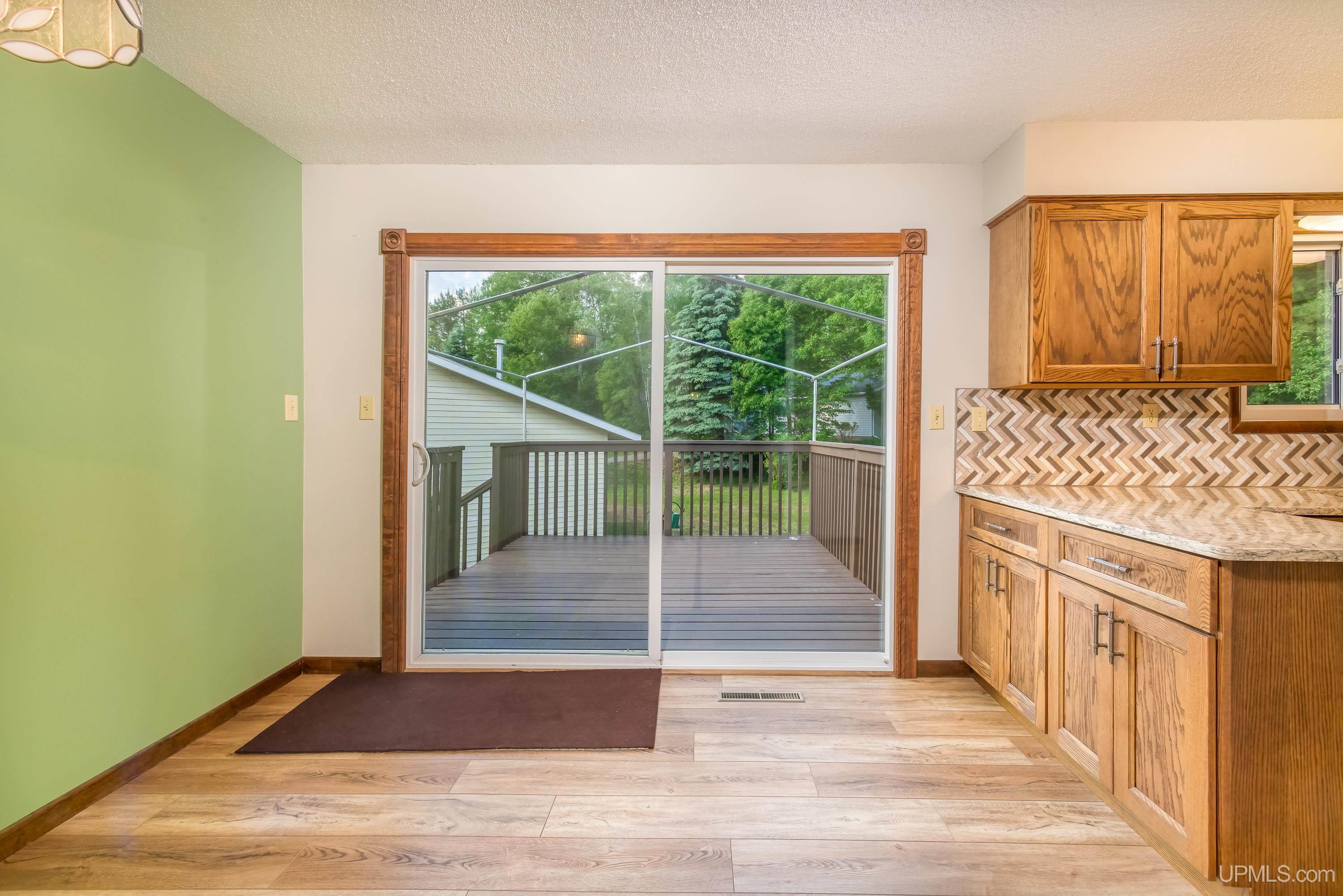204 Ford Road Marquette, MI 49855 - Photo 8 of 47