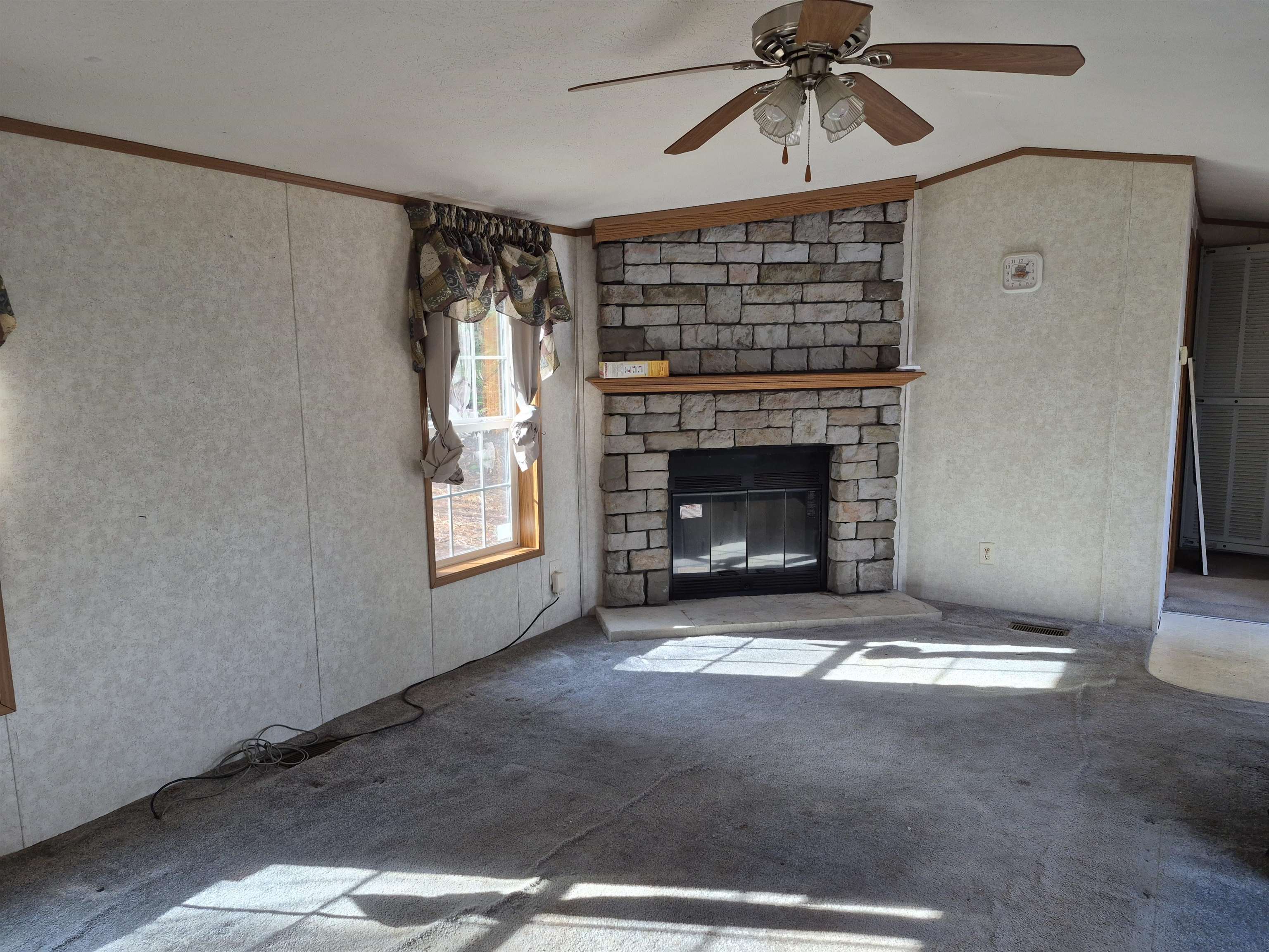 69 Parade Ground Cemetery Road Warner, NH 03278 - Photo 5 of 14