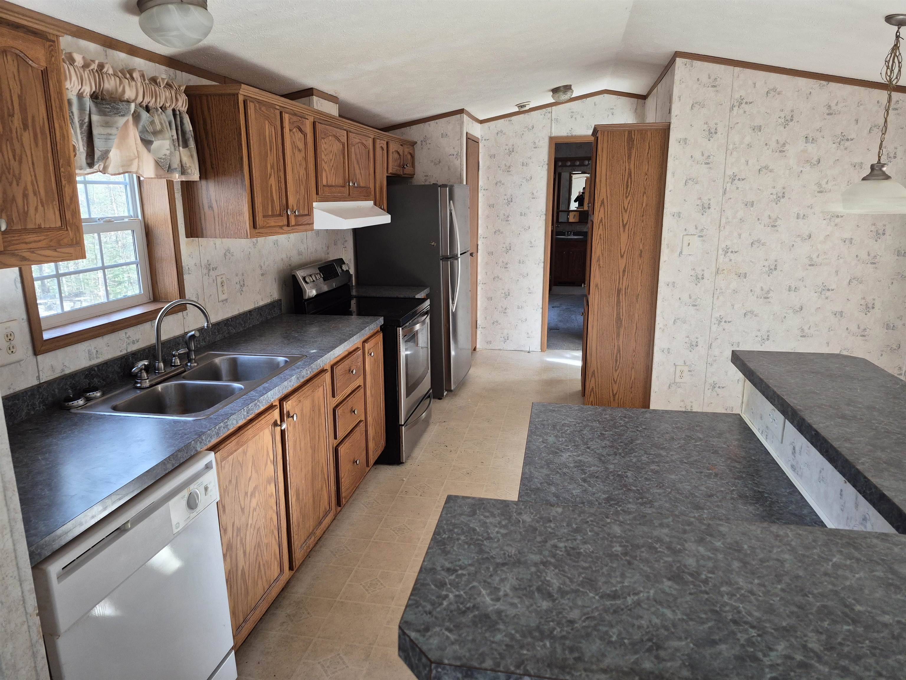 69 Parade Ground Cemetery Road Warner, NH 03278 - Photo 7 of 14