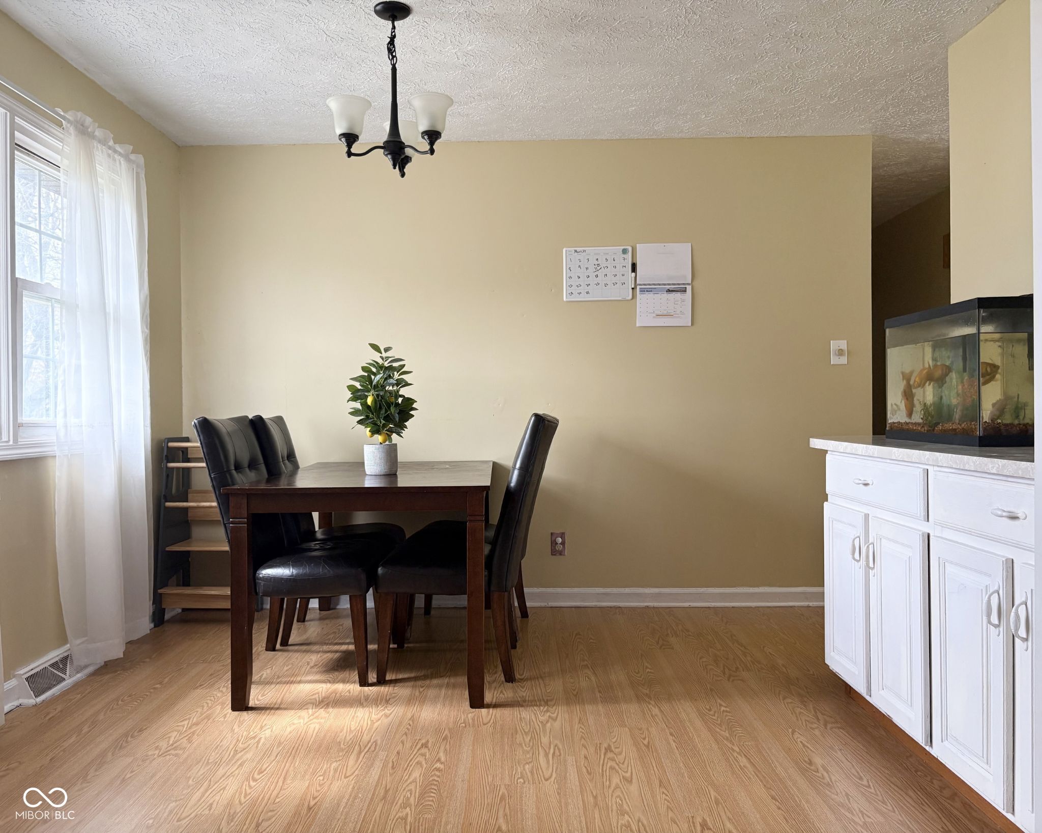 4147 Fairview Road Greenwood, IN 46142 - Photo 4 of 18 Gallery Image 4
