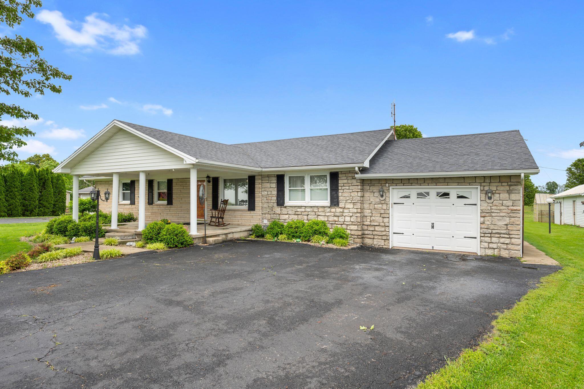 2770 Fox Road Jeffersonville, KY 40337 - Photo 2 of 62 3_F2000602