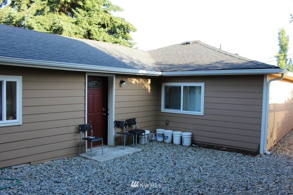616 Southwest Langston Road Renton, WA 98057 - Photo 11 of 13