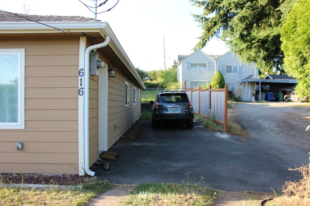 616 Southwest Langston Road Renton, WA 98057 - Photo 13 of 13