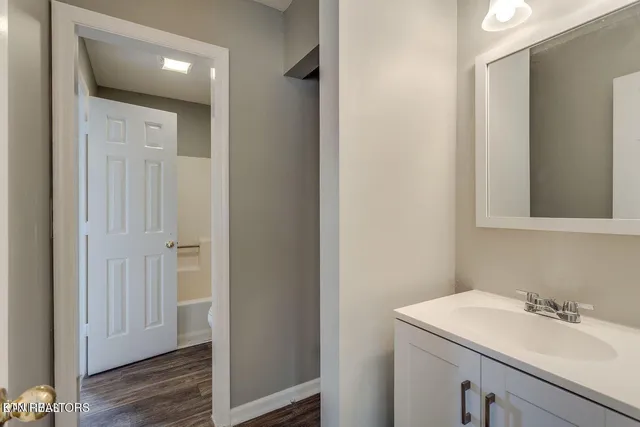 $2,000 | 103 Lansdowne Drive, Unit 103, Knoxville, TN 37922