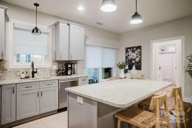 $565,000 | 140 Gosling Drive, Hendersonville, NC 28792