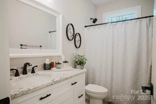 $565,000 | 140 Gosling Drive, Hendersonville, NC 28792