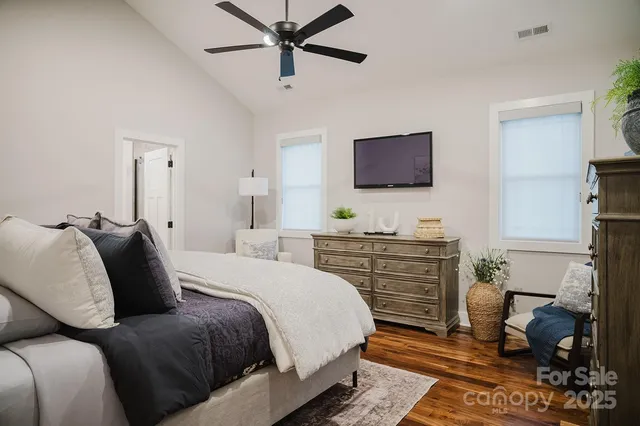 $565,000 | 140 Gosling Drive, Hendersonville, NC 28792