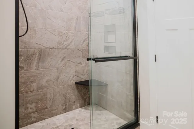 $565,000 | 140 Gosling Drive, Hendersonville, NC 28792