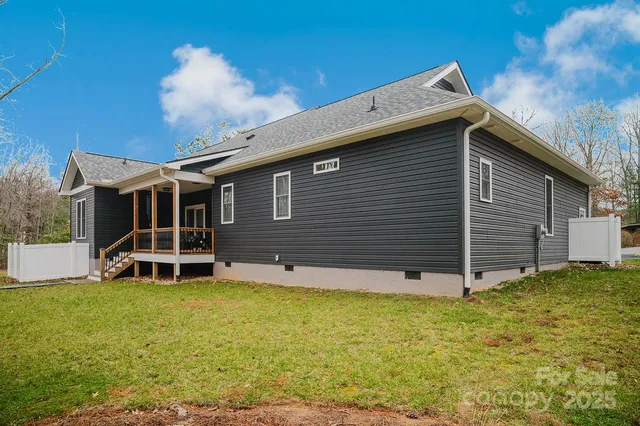 $565,000 | 140 Gosling Drive, Hendersonville, NC 28792