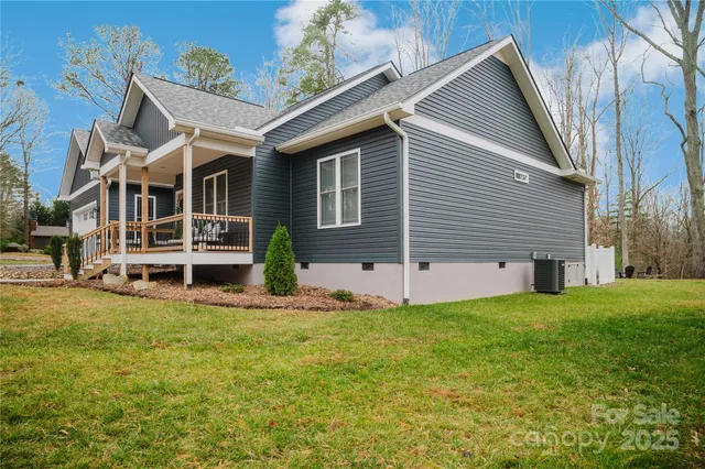 $565,000 | 140 Gosling Drive, Hendersonville, NC 28792