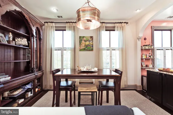 $3,197 | 408 Clifford Avenue, Alexandria, VA 22305