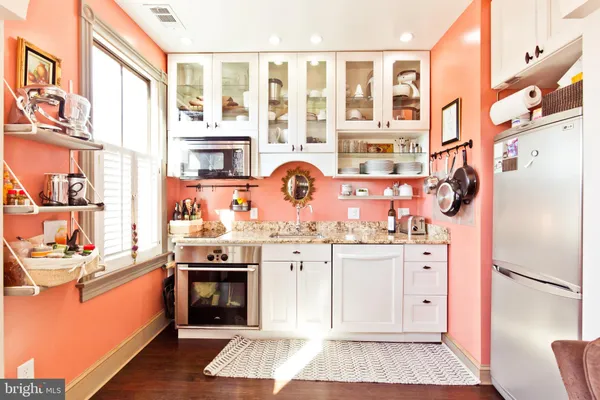 $3,197 | 408 Clifford Avenue, Alexandria, VA 22305