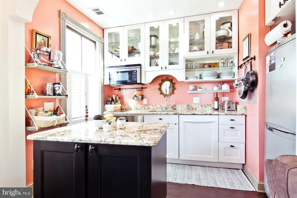 $3,197 | 408 Clifford Avenue, Alexandria, VA 22305