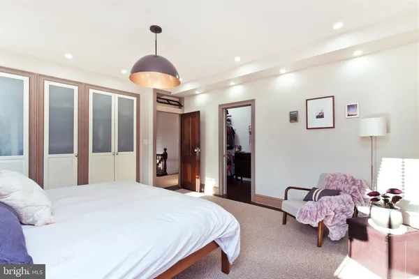 $3,197 | 408 Clifford Avenue, Alexandria, VA 22305