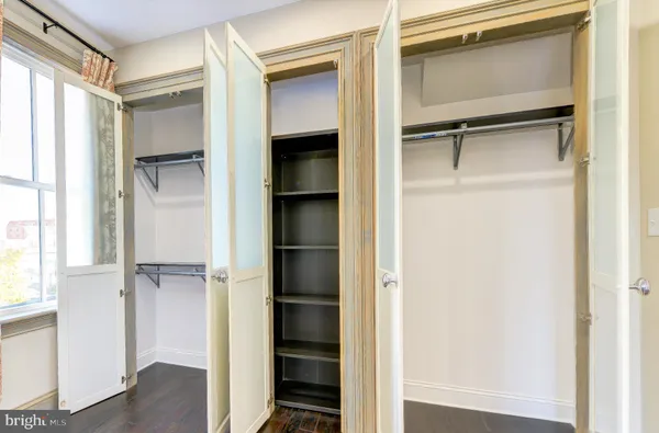 $3,197 | 408 Clifford Avenue, Alexandria, VA 22305
