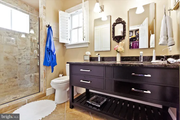 $3,197 | 408 Clifford Avenue, Alexandria, VA 22305