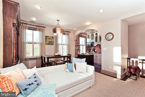 $3,197 | 408 Clifford Avenue, Alexandria, VA 22305