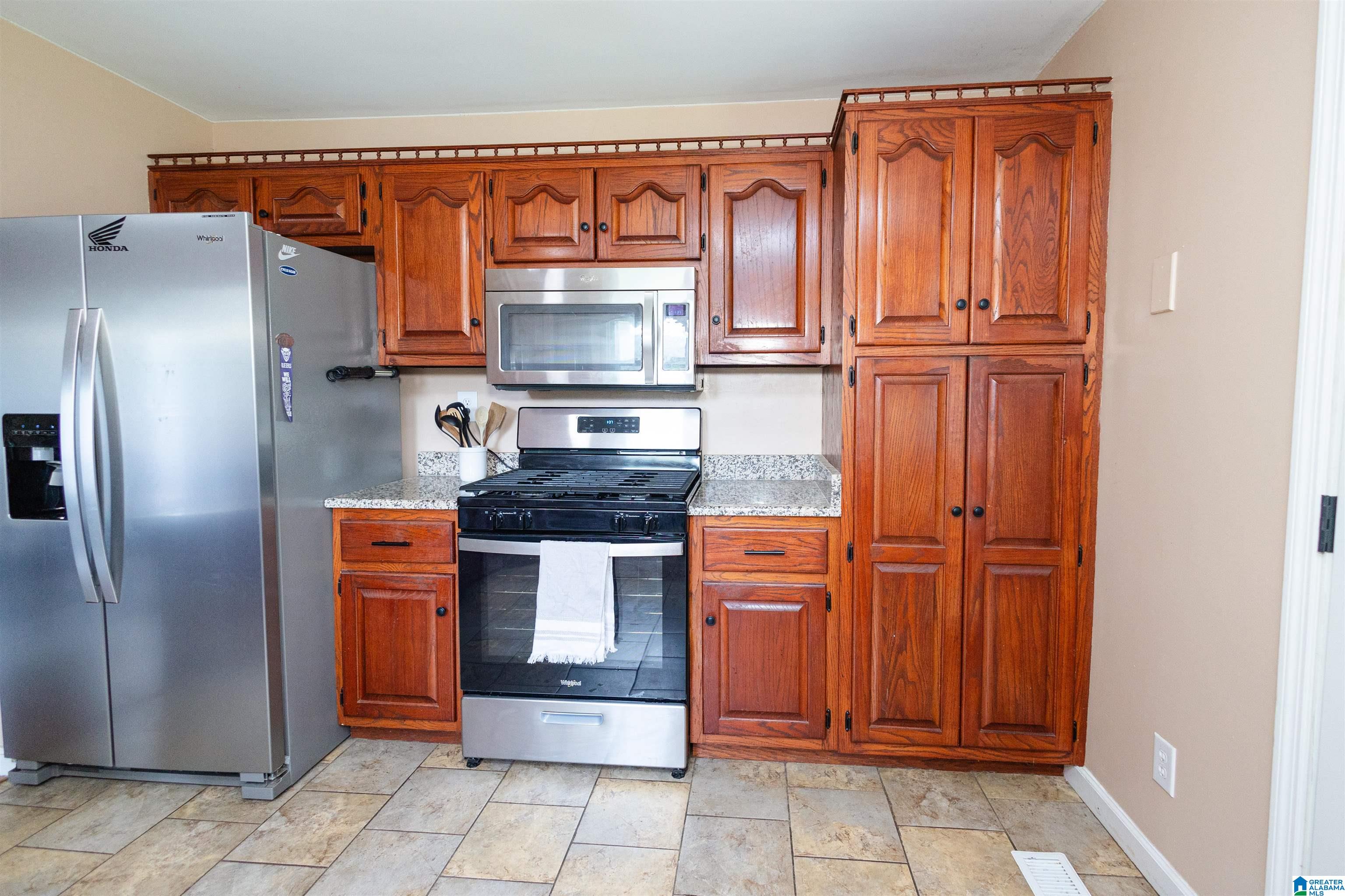 135 Nichols Road Leeds, AL 35094 - Photo 15 of 35