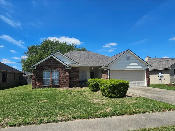 $2,250 | 3314 D H Watkins Drive, Deer Park, TX 77536