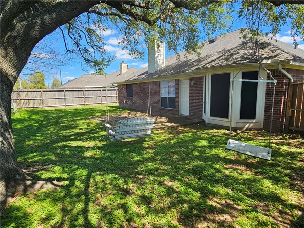 $2,250 | 3314 D H Watkins Drive, Deer Park, TX 77536
