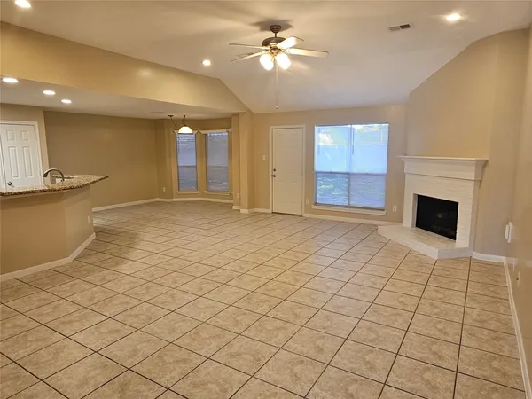 $2,250 | 3314 D H Watkins Drive, Deer Park, TX 77536