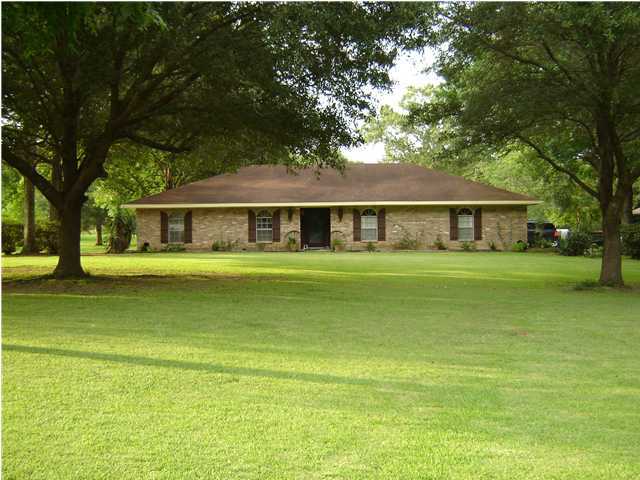 407 Maryview Farm Road Lafayette, LA 70507 - Photo 1 of 6 Primary Photo